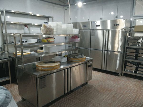后廚制冷設(shè)備